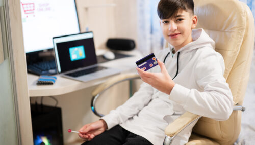 دوره مقدماتی برنامه ریزی مالی- ویژه سنین 12-17 سال-آنلاین